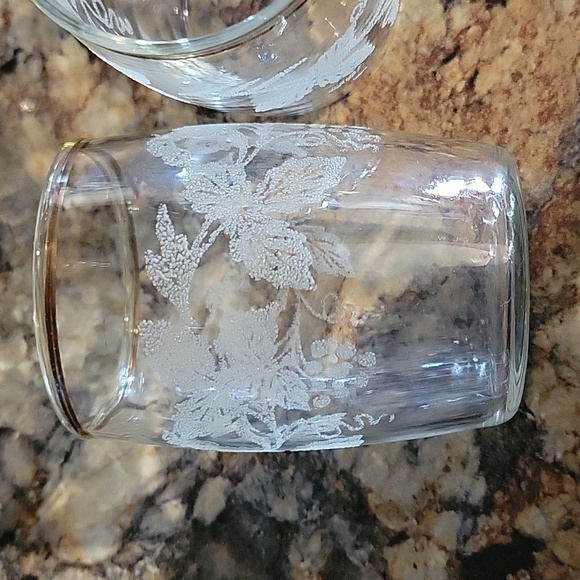 Etched pitcher & 2 glasses - Picture 4 of 5